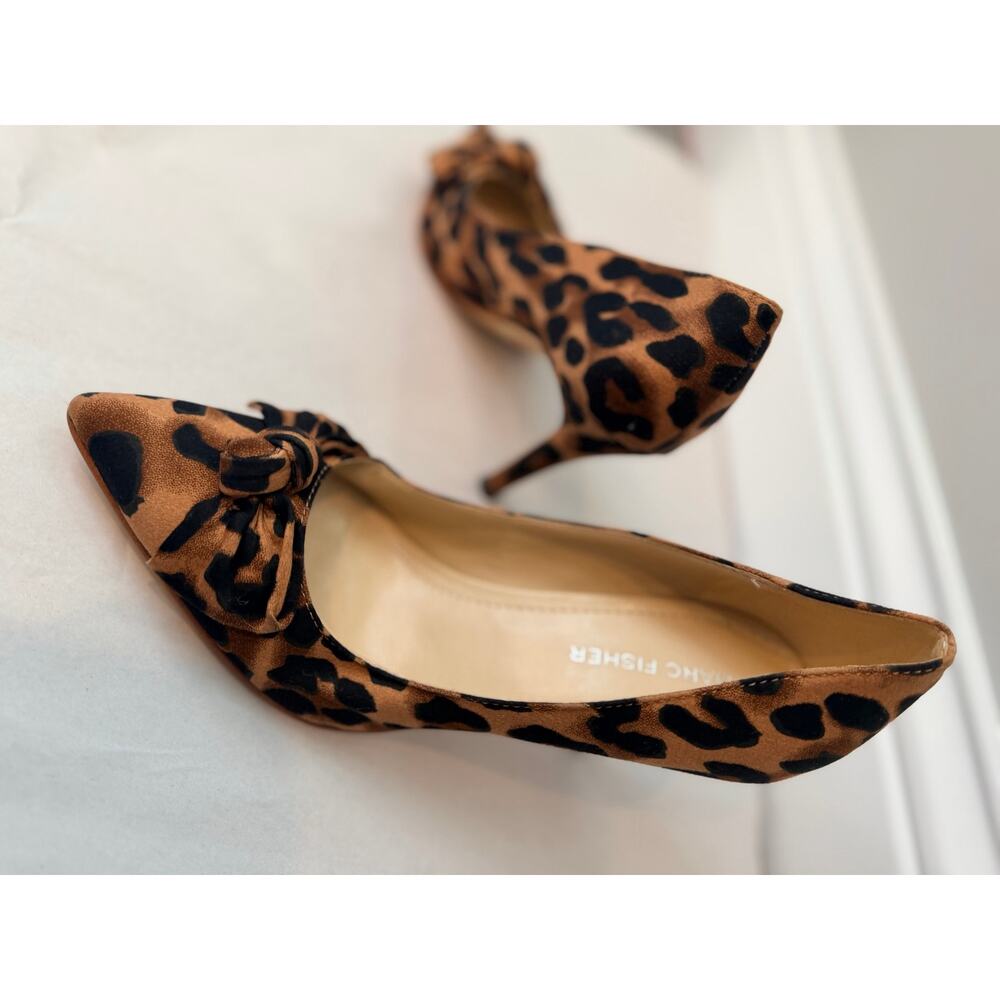 Marc Fisher Leopard Print Pointed Toe Bow Pump Heels Stilettos Size 7.5 - Picture 8 of 13